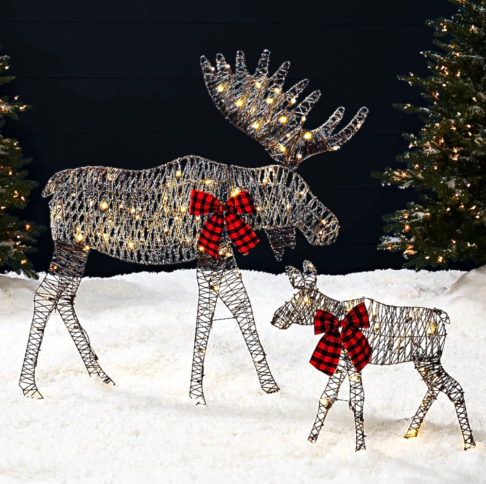 Best Choice Products 4ft Pre-Lit Christmas Moose Family 2-Piece Set SKY7782